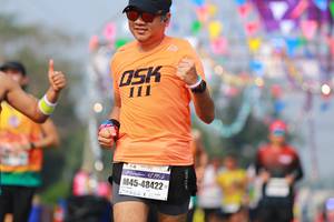 BIB: 111, 42195, 48422
                            <button type="button" onclick="openModal(9904785)" class="btn btn-primary btn-sm float-right btn-popup" data-toggle="modal" data-target=".modal-high-quality">
                        <i class="fas fa-shopping-cart"></i> Add to Cart
                    </button>
                                            <button type="button" onclick="isThisMe(9904785, true)" class="btn btn-success btn-sm float-right btn-popup btn-isme hidden" data-toggle="tooltip" data-placement="bottom" title="นี่คือรูปของคุณใช่ไหม คลิกที่นี่เพื่อเอาเข้าอัลบั้ม">
                        <i class="fas fa-plus"></i> Add to album
                    </button>
                    <button type="button" onclick="isThisMe(9904785, false)" class="btn btn-warning btn-sm float-right btn-popup btn-isnotme hidden">
                        <i class="fas fa-ban"></i> Remove from album
                    </button>
